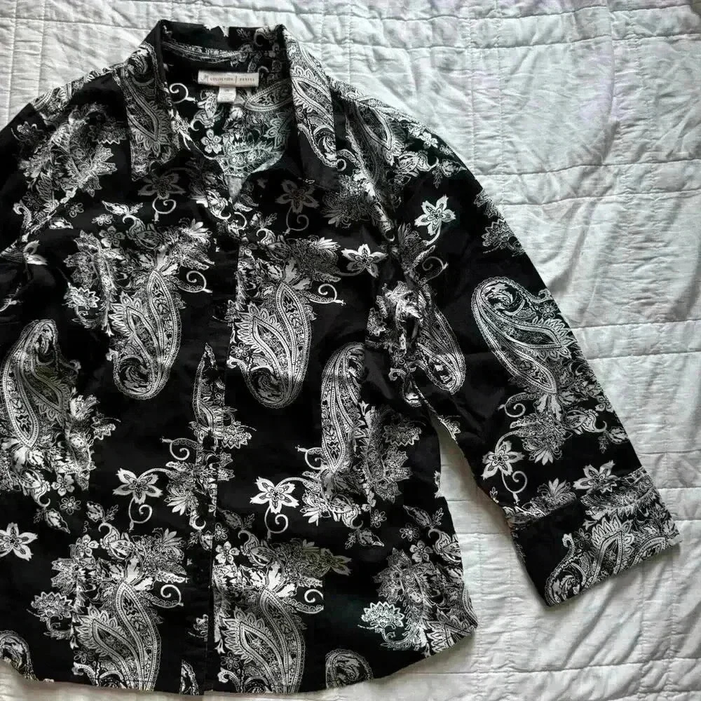JM‎ collection Y2K boho Black and white paisley collared shirt size petite 12